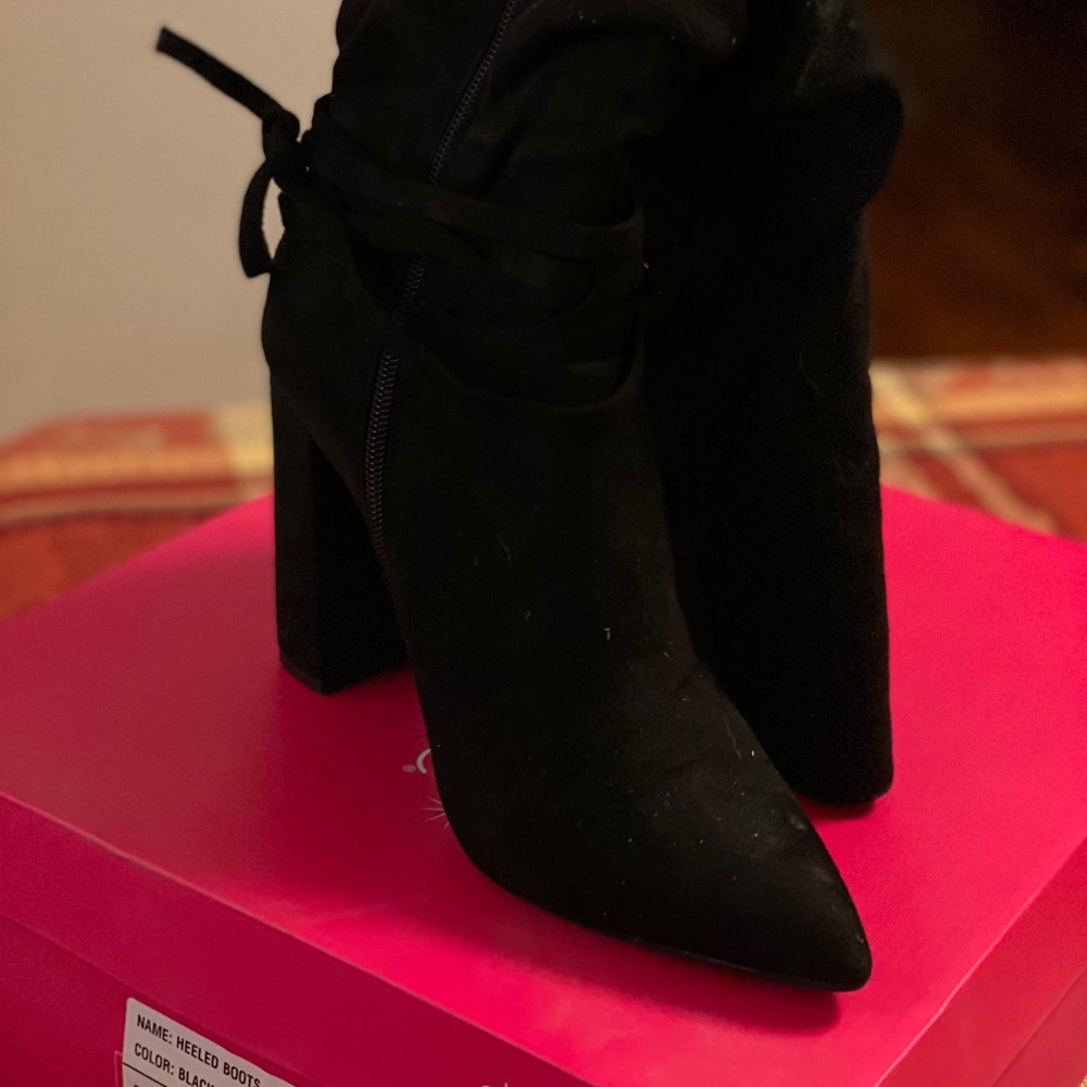 Black thick heel boots